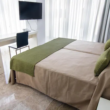 Hotel Senderos Agua Amarga (Almeria)