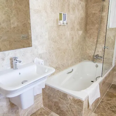 Hotel Senderos 3*