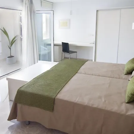 Senderos Hotell